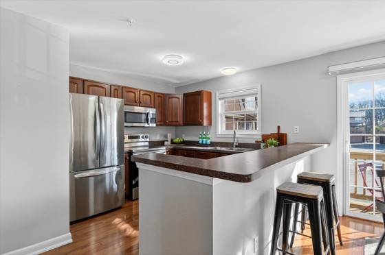 3031 Barclay Way, Ann Arbor, MI 48105 photo 2