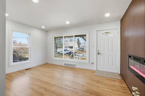 7077 Deering Street, Garden City, MI 48135 photo 3