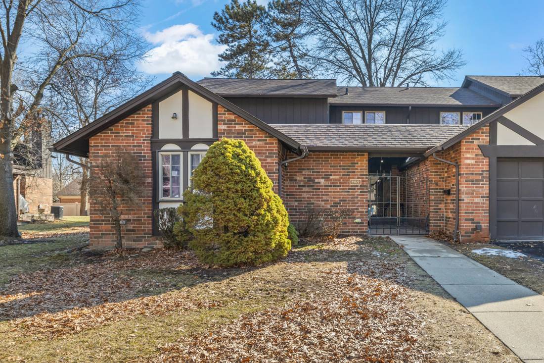 29322 Wellington Road W #111, Southfield, MI 48034