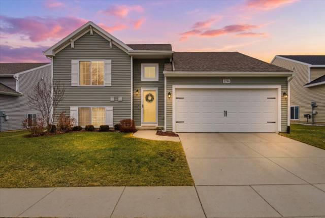 2744 Sycamore River Drive, Fowlerville, MI