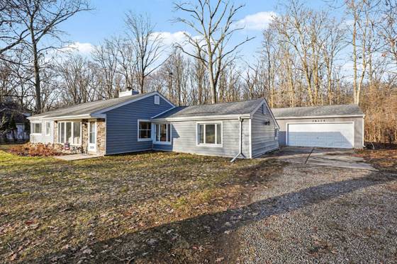 28375 Ranchwood Drive, Southfield, MI 48076 photo 2