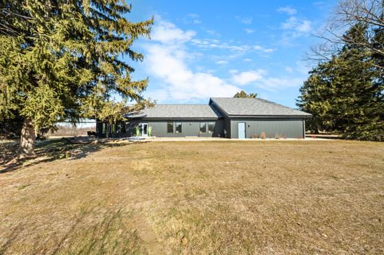 3961 Hickory Hollow Drive, Ypsilanti, MI 48197 photo 4