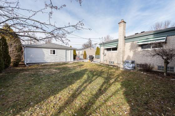 19017 Purlingbrook Street, Livonia, MI 48152 photo 3