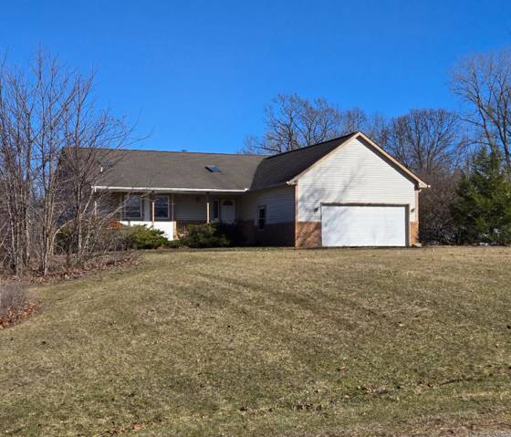 9027 Clover Drive, Milan, MI 48160 photo 2