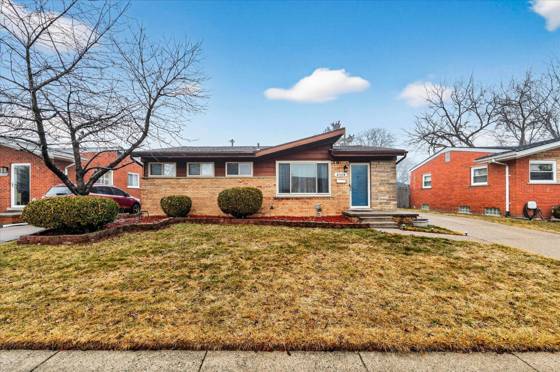 21519 Willow Wisp Street, Saint Clair Shores, MI 48082 photo 3