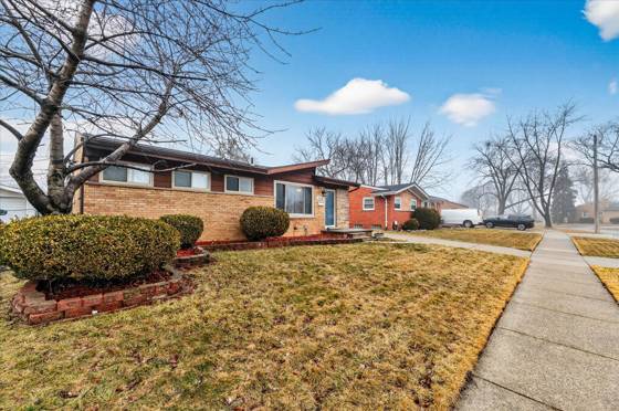 21519 Willow Wisp Street, Saint Clair Shores, MI 48082 photo 4