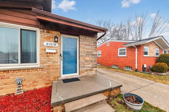21519 Willow Wisp Street, Saint Clair Shores, MI 48082 photo 5