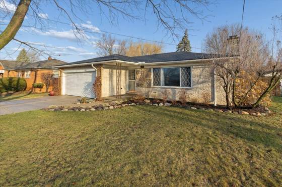 640 W Girard Avenue, Madison Heights, MI 48071 photo 5
