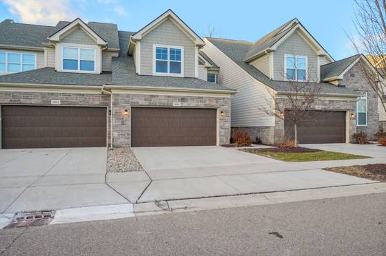 3056 N Spurway Drive, Ann Arbor, MI 48105 photo 2