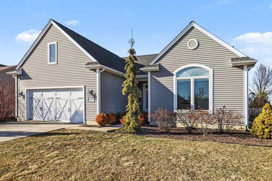 633 Marblewood Lane, Saline, MI 48176 photo 2