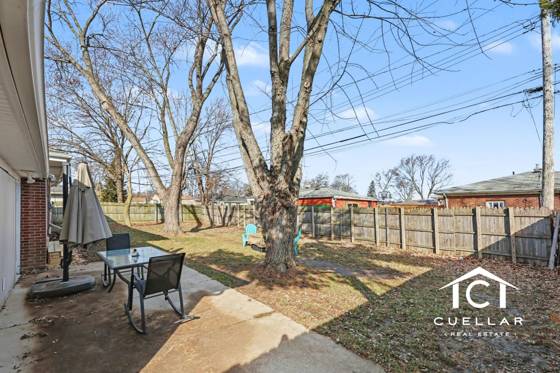 22521 E Schafer Street, Clinton Twp, MI 48035 photo 5