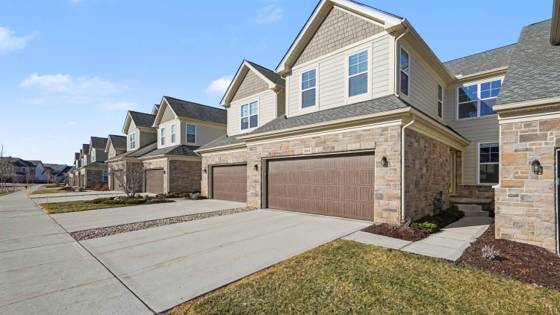 3084 N Spurway Drive, Ann Arbor, MI 48105 photo 2