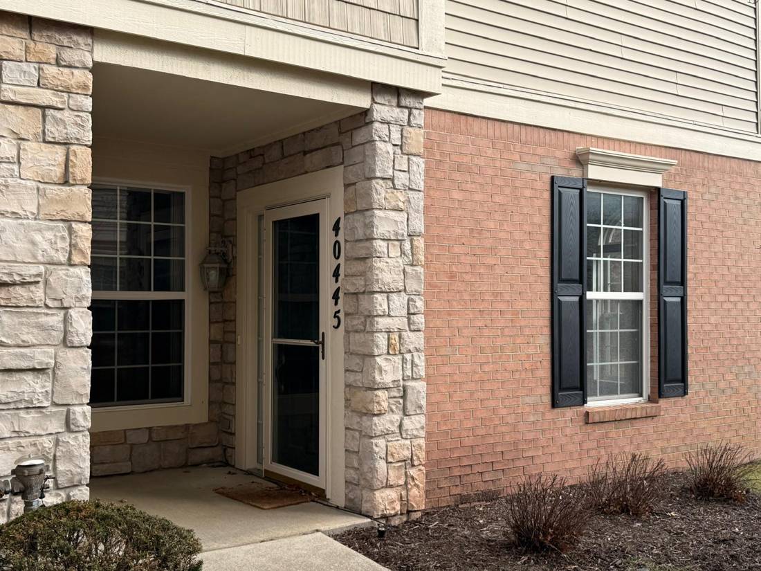 40445 Gleneagle, Canton, MI 48188