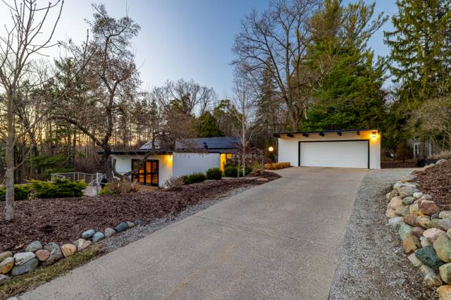 3087 Glazier Way, Ann Arbor, MI
