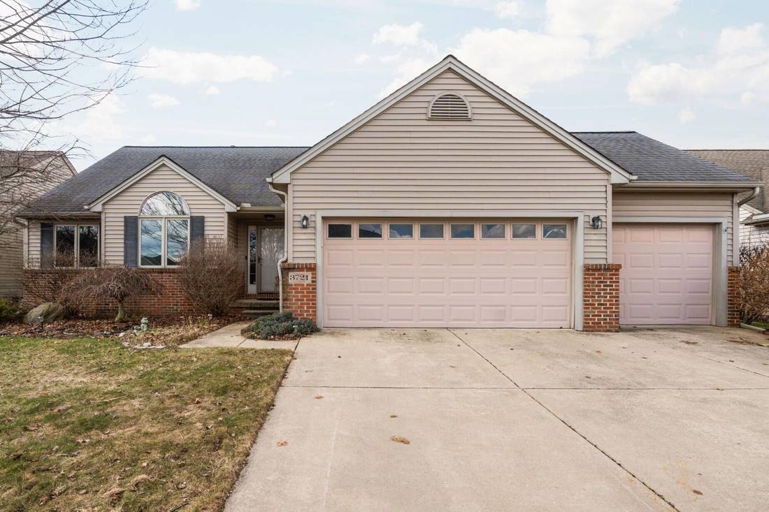 3721 Bristol Drive, Dexter, MI 48130