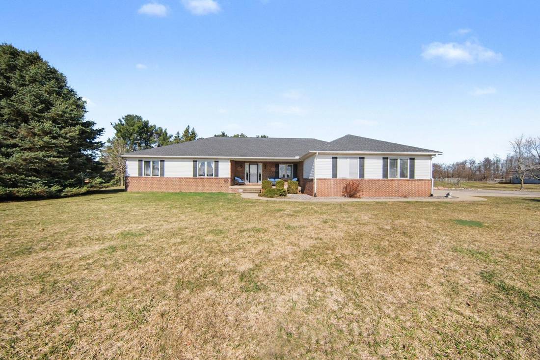 8600 Whippoorwill Lane, Manchester, MI 48158