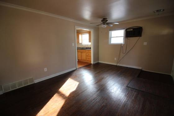 7521 Katherine Street, Taylor, MI 48180 photo 4
