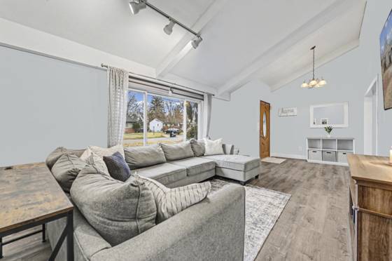 29550 Bretton, Livonia, MI 48152 photo 4