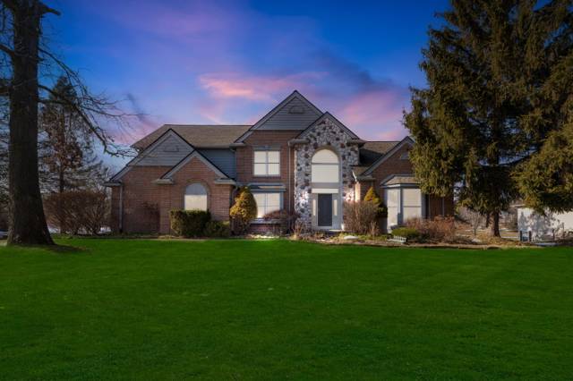 5958 Lohr Lake Drive, Ann Arbor, MI