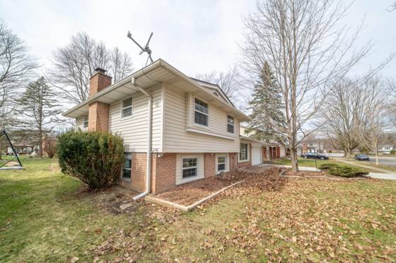 3212 Lockridge Drive, Ann Arbor, MI 48108 photo 4