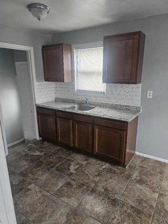 12944 Rosemont, Detroit, MI 48223 photo 5