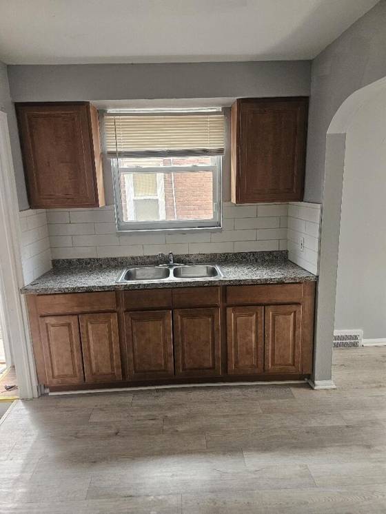 10440 Nottingham Road, Detroit, MI 48224 photo 4