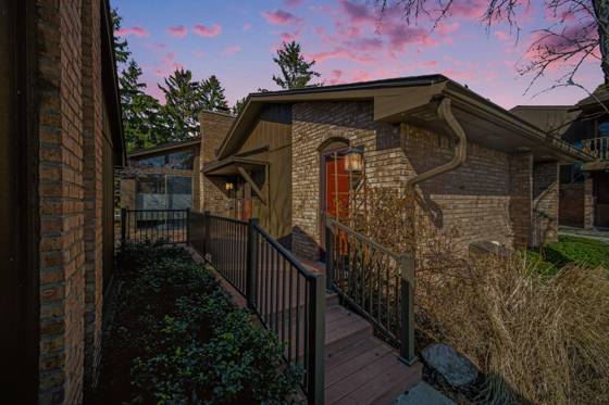 863 Greenhills Drive, Ann Arbor, MI 48105 photo 2