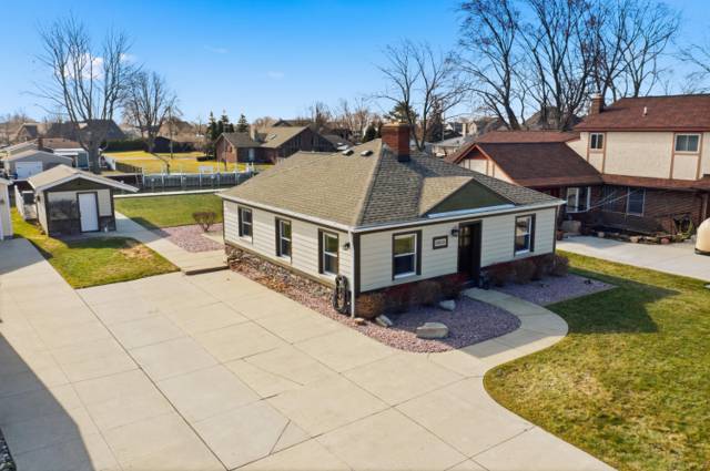 38310 Huron Pointe Drive, Harrison Township, MI