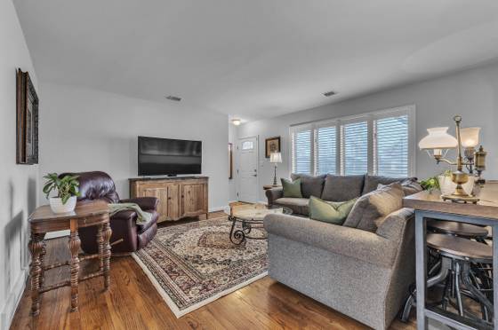 35901 Dover Street, Livonia, MI 48150 photo 4