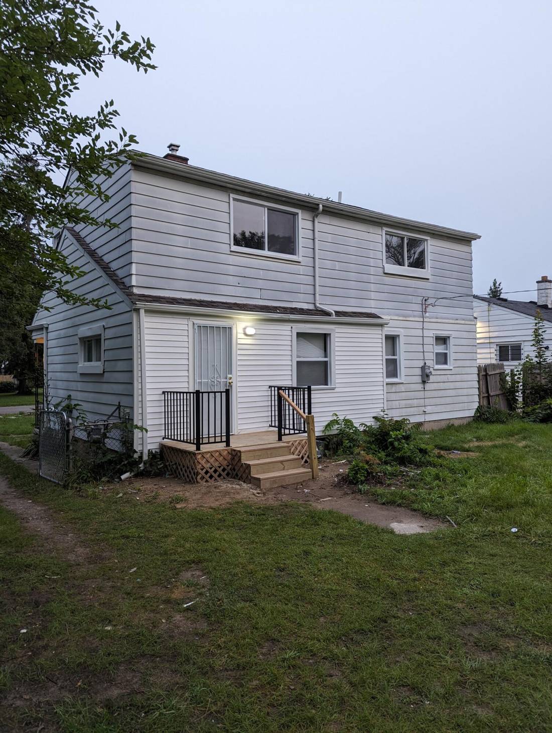 16878 Salem, Detroit, MI 48219