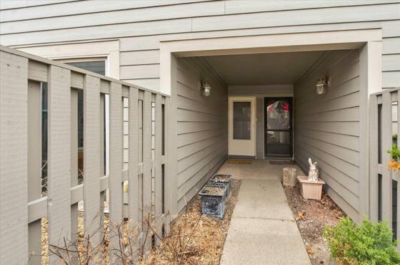 768 Watersedge Drive, Ann Arbor, MI 48105 photo 3