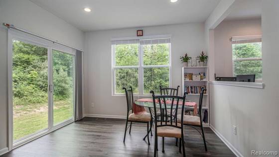 28320 Verona, Novi, MI 48377 photo 5