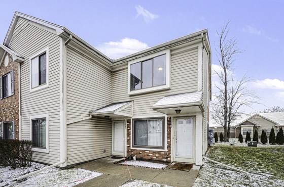 30657 Hidden Pines Lane, Roseville, MI 48066 photo 2