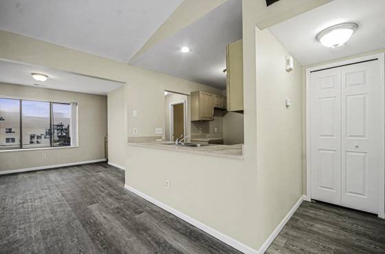 30657 Hidden Pines Lane, Roseville, MI 48066 photo 4