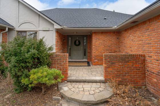 3300 Walton Boulevard, Rochester, MI 48309 photo 2
