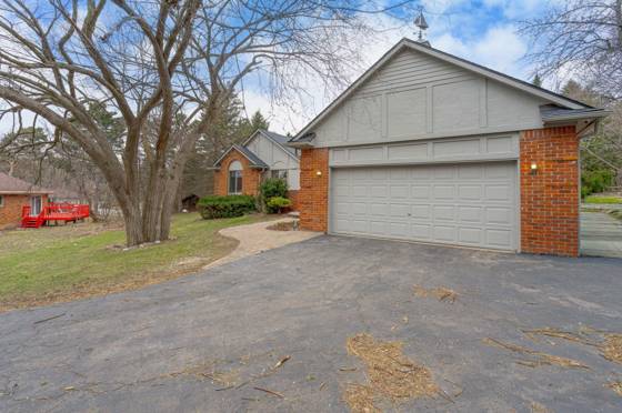 3300 Walton Boulevard, Rochester, MI 48309 photo 4