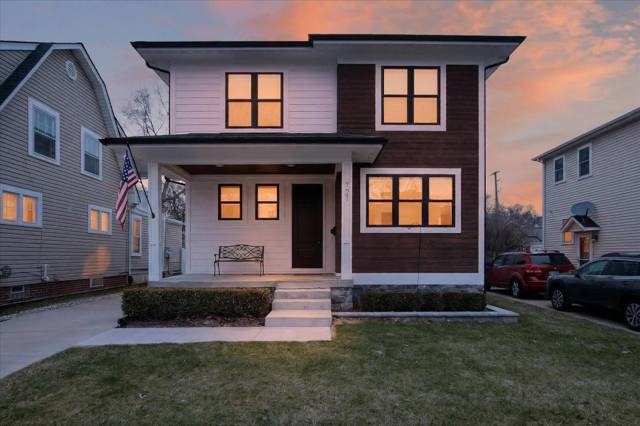 721 E Farnum Avenue, Royal Oak, MI