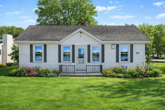 11637 Algonquin Drive, Pinckney, MI 48169 photo 2