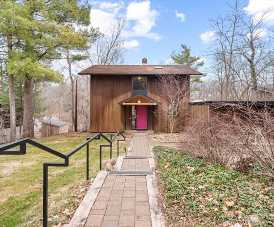 374 Hilldale Drive, Ann Arbor, MI 48105 photo 2