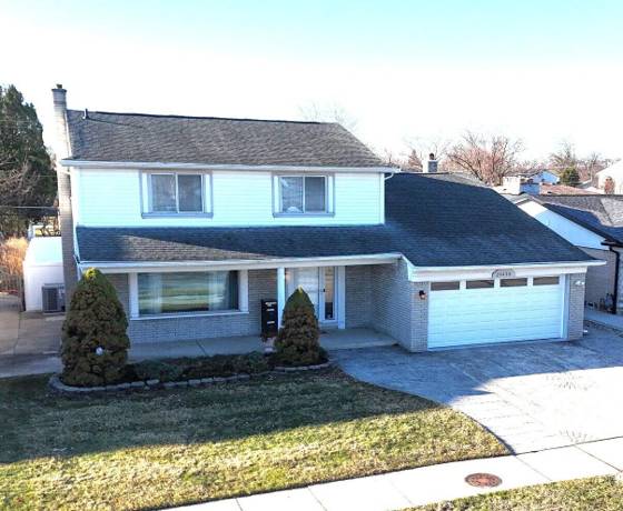 26429 Wilson Drive, Dearborn Heights, MI 48127 photo 2