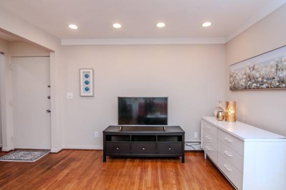1261 Island Drive Drive #103, Ann Arbor, MI 48105 photo 5