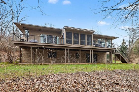 5583 Great Hawk Circle, Ann Arbor, MI 48105 photo 2