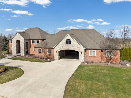 52960 Trailwood Drive, South Lyon, MI 48178 photo 3