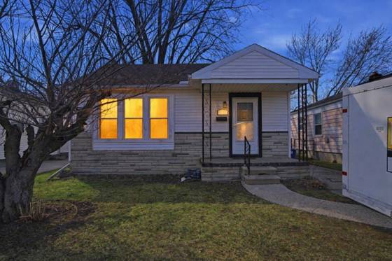 24883 Brittany Avenue, Eastpointe, MI 48021 photo 2