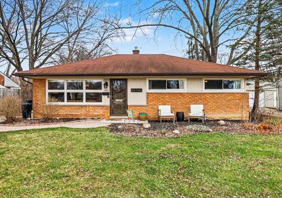 260 Kenyon Drive, Troy, MI 48083 photo 2