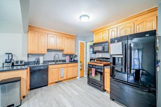 33963 Glover Street, Wayne, MI 48184 photo 5