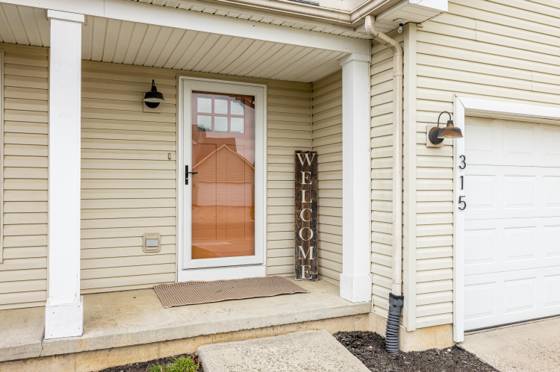 315 Cambridge Drive, Dexter, MI 48130 photo 2