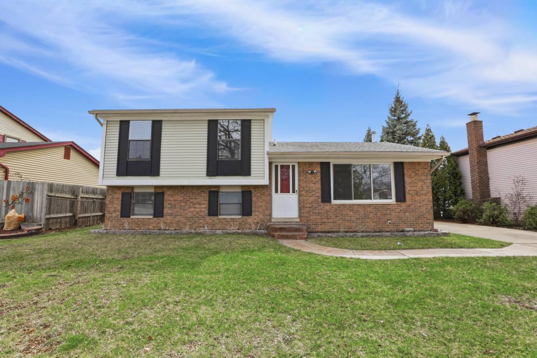 41427 Larimore Lane, Canton, MI 48187