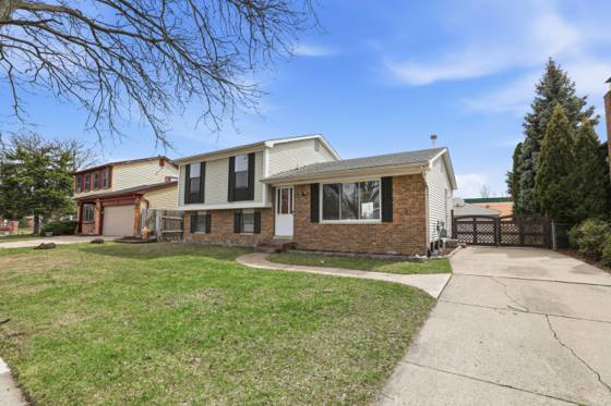 41427 Larimore Lane, Canton, MI 48187 photo 2