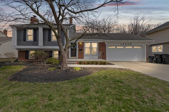 14446 Gary Lane, Livonia, MI 48154 photo 2